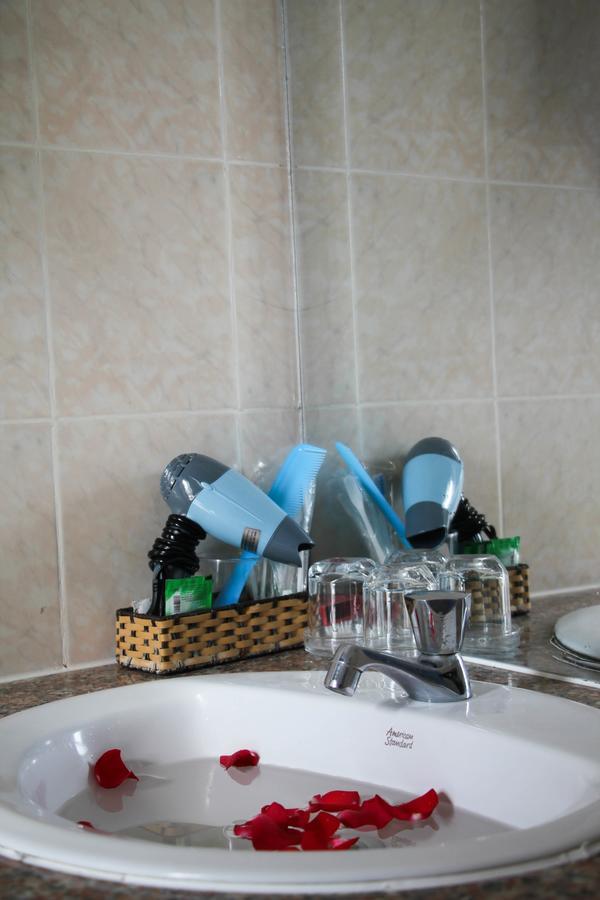 Bien Dong Hotel Nha Trang Extérieur photo